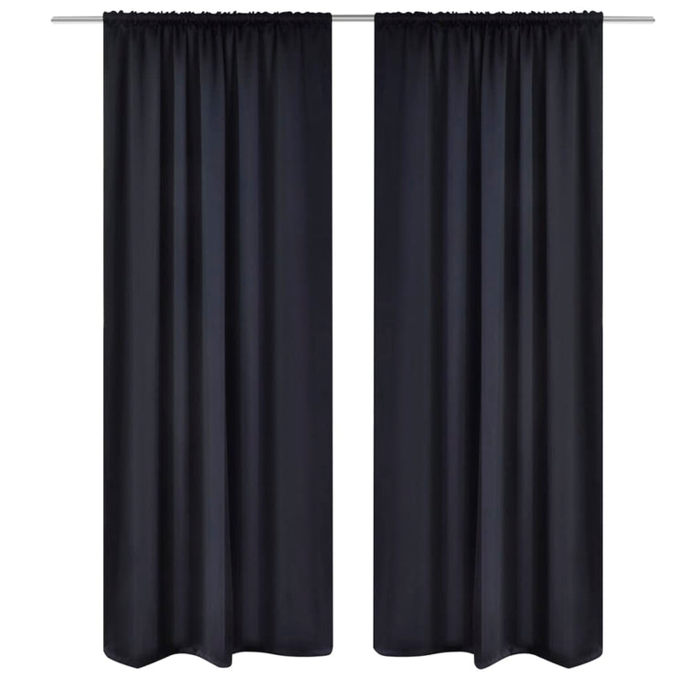 2-pack svarta gardiner med hyskupphängning 135 x 245 cm